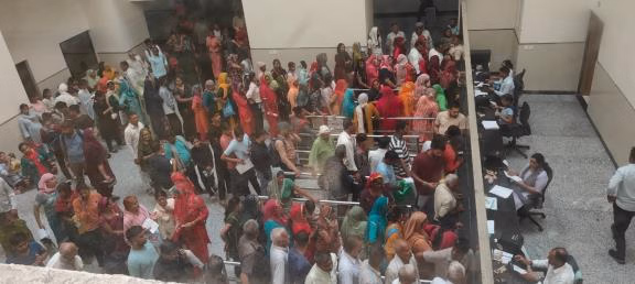 Bhiwani: मेडिकल कॉलेज में बदहाली, प्रशिक्षुओं के भरोसे चल रही जांच Bhiwani: मेडिकल कॉलेज में बदहाली, प्रशिक्षुओं के भरोसे चल रही जांच