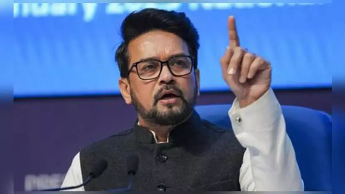 ‘Himachal government भारत को बदनाम करने वालों को पनाह दे रही है’: Anurag Thakur