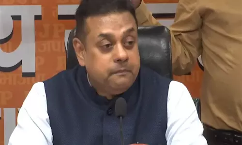 संबित पात्रा ने Nehru को समझौतावादी चाचा कहा और उनके कार्यकाल के दौरान विदेशी प्रभाव का आरोप लगाया संबित पात्रा ने Nehru को समझौतावादी चाचा कहा और उनके कार्यकाल के दौरान विदेशी प्रभाव का आरोप लगाया
