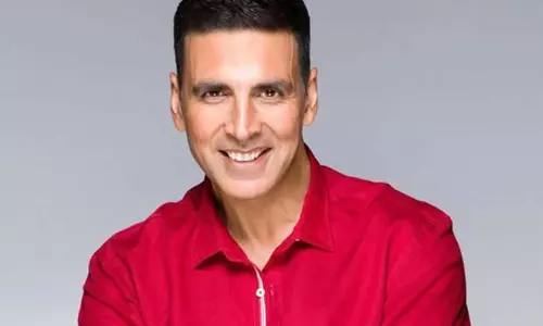 Akshay Kumar ने व्हील ऑफ फॉर्च्यून पर पुलिसिंग को “थैंकलेस जॉब” कहा Akshay Kumar ने व्हील ऑफ फॉर्च्यून पर पुलिसिंग को “थैंकलेस जॉब” कहा