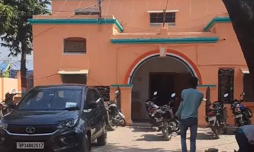 Sitapur: नगर पालिका में खंगाले गए रिकॉर्ड, दस्तावेजों की गहन जांच जारी