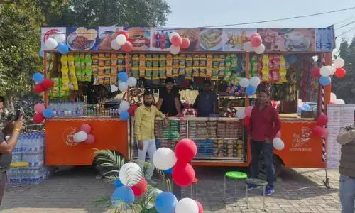 Ludhiana: रेलवे स्टेशन पर फ़ूड वैन सर्विस शुरू की गई
