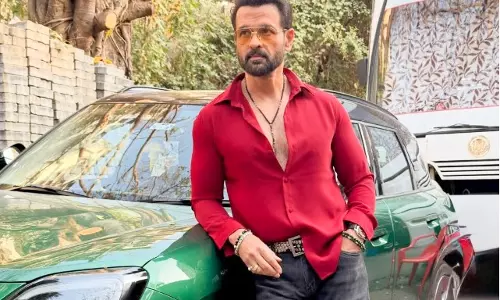 Rohit Roy और सुधांशु पांडे की पुरानी फोटो ने दिलाई युवावस्था की याद