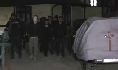 शिमला में गिरफ्तार किए गए तीन IYC कार्यकर्ताओं को चिकित्सा जांच के लिए अंबाला लाया गया