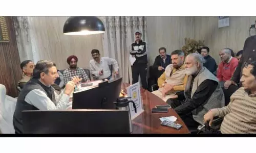केपी प्रतिनिधिमंडल ने RRC से मुलाकात की, प्रवासियों की समस्याओं पर प्रकाश डाला केपी प्रतिनिधिमंडल ने RRC से मुलाकात की, प्रवासियों की समस्याओं पर प्रकाश डाला