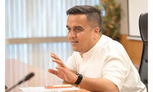 गुजरात में अंतरराष्ट्रीय सीमा पर चुनौतियां जम्मू-कश्मीर से अलग नहीं: Sanghvi गुजरात में अंतरराष्ट्रीय सीमा पर चुनौतियां जम्मू-कश्मीर से अलग नहीं: Sanghvi