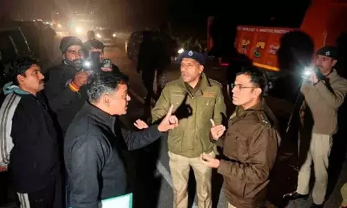 Himachal Pradesh में तीन यूथ कांग्रेस कार्यकर्ताओं की गिरफ्तारी पर दिल्ली शिमला पुलिस का टकराव Himachal Pradesh में तीन यूथ कांग्रेस कार्यकर्ताओं की गिरफ्तारी पर दिल्ली शिमला पुलिस का टकराव