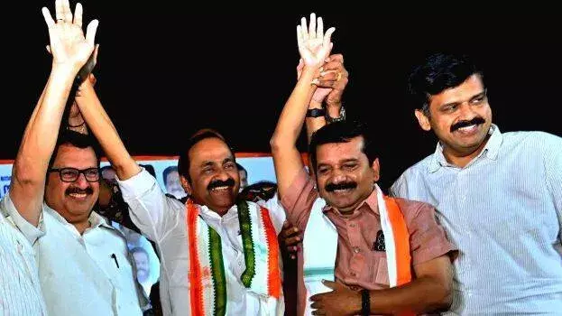 Kerala: मालमपुझा सीट पर कांग्रेस के फैसले पर उठे सवाल Kerala: मालमपुझा सीट पर कांग्रेस के फैसले पर उठे सवाल