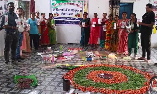 विशेष लेख : रंगों से बदलते जीवन के रंग विशेष लेख : रंगों से बदलते जीवन के रंग