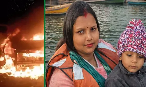 Rampur: डंपर से टक्कर के बाद जिंदा जले मां-बेटा