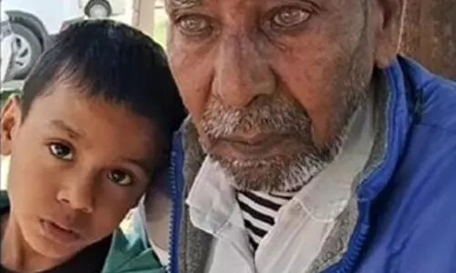 Jhajjar: मासूम की उम्र बढ़ी कागजों में, परिवार हैरान