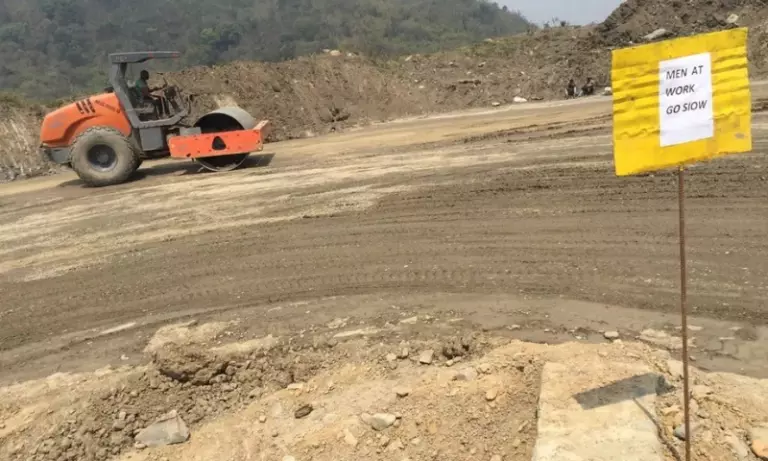 Assam: दीमा हसाओ के ग्रामीणों ने सिलचर-सौराष्ट्र हाईवे प्रोजेक्ट रोका Assam: दीमा हसाओ के ग्रामीणों ने सिलचर-सौराष्ट्र हाईवे प्रोजेक्ट रोका
