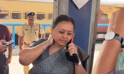 वीना जॉर्ज कन्नूर मेडिकल कॉलेज ICU में, सर्जरी फिलहाल नहीं जरूरी वीना जॉर्ज कन्नूर मेडिकल कॉलेज ICU में, सर्जरी फिलहाल नहीं जरूरी