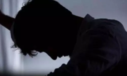 Breakup के बाद गुस्सा: गर्लफ्रेंड की नई दोस्ती को लेकर गाड़ियों में तोड़फोड़ Breakup के बाद गुस्सा: गर्लफ्रेंड की नई दोस्ती को लेकर गाड़ियों में तोड़फोड़
