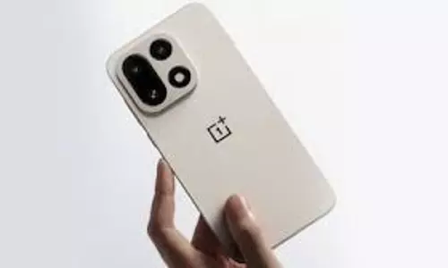OnePlus 15T होगा सपनों का स्मार्टफोन! 100W फास्ट, वायरलैस चार्ज के साथ मिलेगा सुपर कूलिंग फीचर OnePlus 15T होगा सपनों का स्मार्टफोन! 100W फास्ट, वायरलैस चार्ज के साथ मिलेगा सुपर कूलिंग फीचर