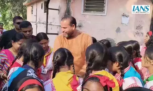 TMC सांसद यूसुफ पठान ने बहरामपुर स्कूल में नए शौचालय बनाने की योजना का ऐलान किया TMC सांसद यूसुफ पठान ने बहरामपुर स्कूल में नए शौचालय बनाने की योजना का ऐलान किया