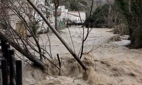 Climate चेंज ने मोरक्को, स्पेन और पुर्तगाल में भारी बारिश बढ़ाई Climate चेंज ने मोरक्को, स्पेन और पुर्तगाल में भारी बारिश बढ़ाई