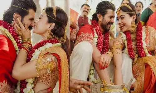 Vijay Deverakonda और रश्मिका मंदाना ने शादी की तस्वीरें शेयर कीं Vijay Deverakonda और रश्मिका मंदाना ने शादी की तस्वीरें शेयर कीं