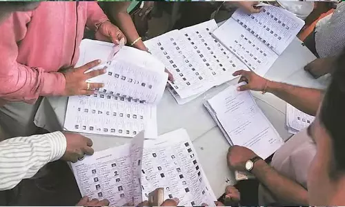 Election Commission ने फ़ाइनल वोटर लिस्ट की गिनती और दूसरी जानकारी साफ़ की