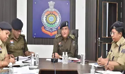 दुर्ग पुलिस ने होली पर्व की सुरक्षा के लिए सख्त तैयारियां शुरू दुर्ग पुलिस ने होली पर्व की सुरक्षा के लिए सख्त तैयारियां शुरू