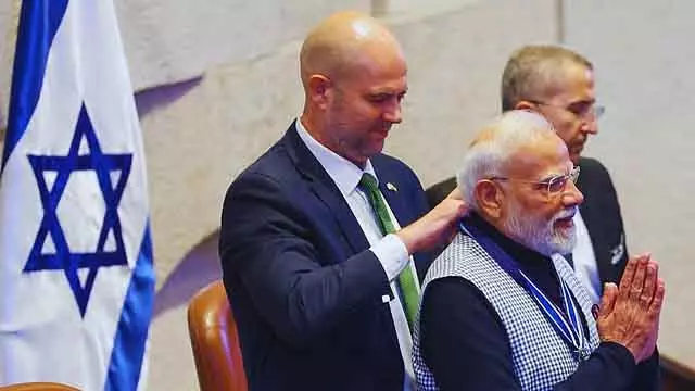 Modi इजरायल और फिलिस्तीन से सबसे बड़ा अवॉर्ड पाने वाले अकेले लीडर है Modi इजरायल और फिलिस्तीन से सबसे बड़ा अवॉर्ड पाने वाले अकेले लीडर है
