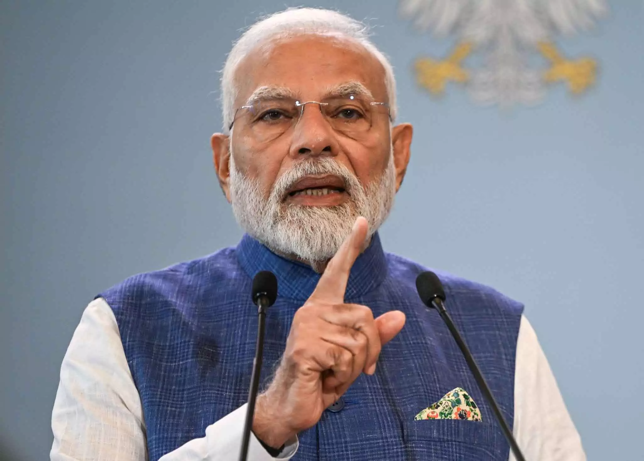 Instagram पर 100 मिलियन फॉलोअर्स : मोदी पहले वर्ल्ड लीडर है Instagram पर 100 मिलियन फॉलोअर्स : मोदी पहले वर्ल्ड लीडर है