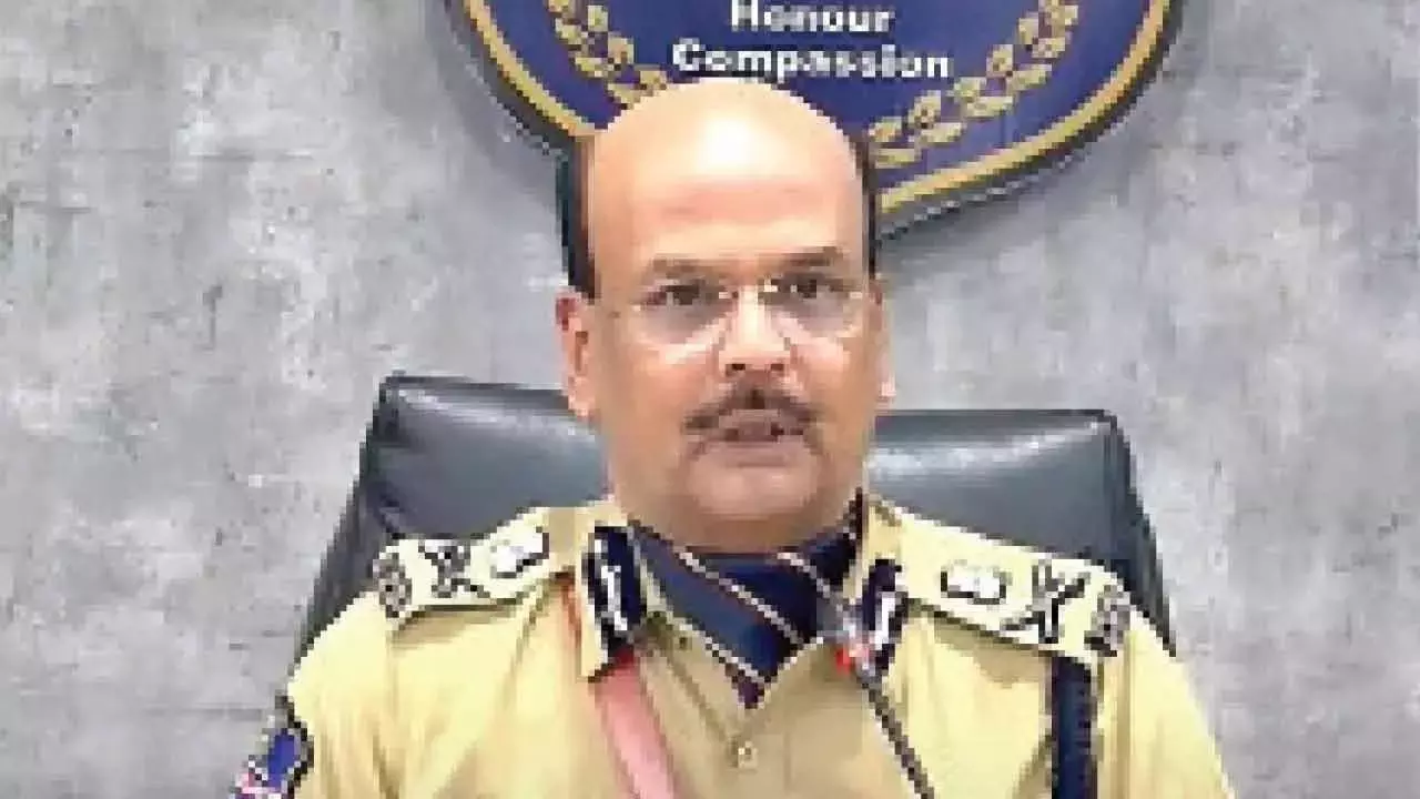DGP ने गोदावरी पुष्करम के लिए हाई-टेक सिक्योरिटी ग्रिड का आदेश दिया DGP ने गोदावरी पुष्करम के लिए हाई-टेक सिक्योरिटी ग्रिड का आदेश दिया