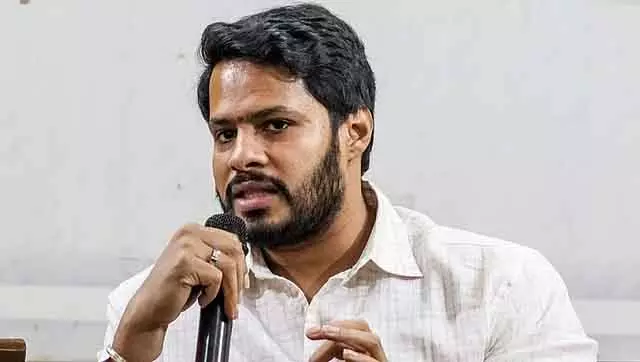 पारदर्शी भर्ती के लिए राष्ट्रीय मानक स्थापित करें: निखिल कुमारस्वामी ने CM से अपील की पारदर्शी भर्ती के लिए राष्ट्रीय मानक स्थापित करें: निखिल कुमारस्वामी ने CM से अपील की