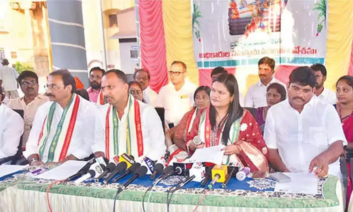 Andhra: तलपागिरी ब्रह्मोत्सव के लिए पूरी तैयारी Andhra: तलपागिरी ब्रह्मोत्सव के लिए पूरी तैयारी