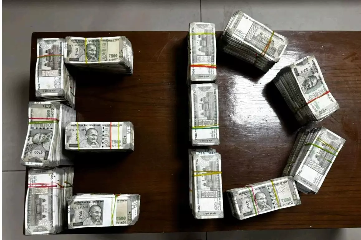 FEMA उल्लंघन मामले में ED का बड़ा ऑपरेशन, अहमदाबाद में जब्ती FEMA उल्लंघन मामले में ED का बड़ा ऑपरेशन, अहमदाबाद में जब्ती