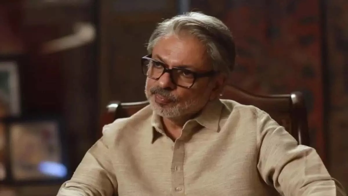 Sanjay Leela Bhansali के परिवार ने हार्ट अटैक की खबरों को खारिज किया Sanjay Leela Bhansali के परिवार ने हार्ट अटैक की खबरों को खारिज किया