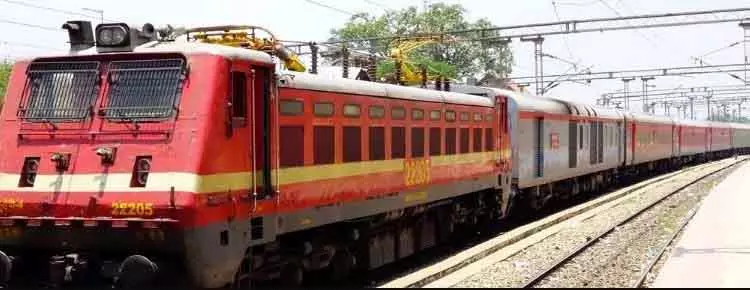 Bhubaneswar त्योहारों की भीड़ कम करने के लिए रेलवे की विशेष ट्रेनें Bhubaneswar त्योहारों की भीड़ कम करने के लिए रेलवे की विशेष ट्रेनें