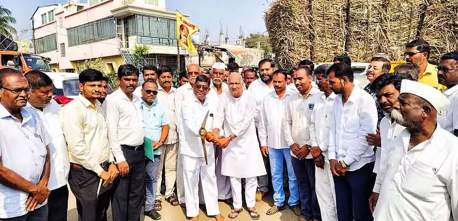 विकास कार्यों में सहयोग करें: MLA राजू कागे विकास कार्यों में सहयोग करें: MLA राजू कागे