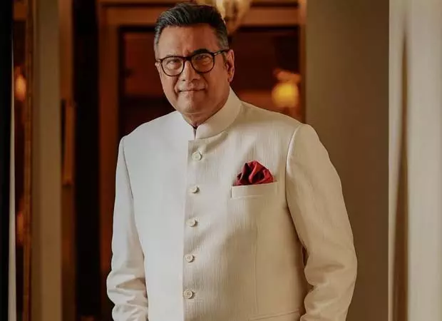Boman Irani ने स्पोकन फेस्ट में द मेहता बॉयज़ के लिए मिले ज़ोरदार तालियों पर खुलकर बात की Boman Irani ने स्पोकन फेस्ट में द मेहता बॉयज़ के लिए मिले ज़ोरदार तालियों पर खुलकर बात की
