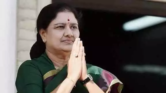 Sasikala जल्द ही नई पार्टी का नाम अनाउंस करेंगी, 2026 के चुनाव प्लान कन्फर्म किए Sasikala जल्द ही नई पार्टी का नाम अनाउंस करेंगी, 2026 के चुनाव प्लान कन्फर्म किए