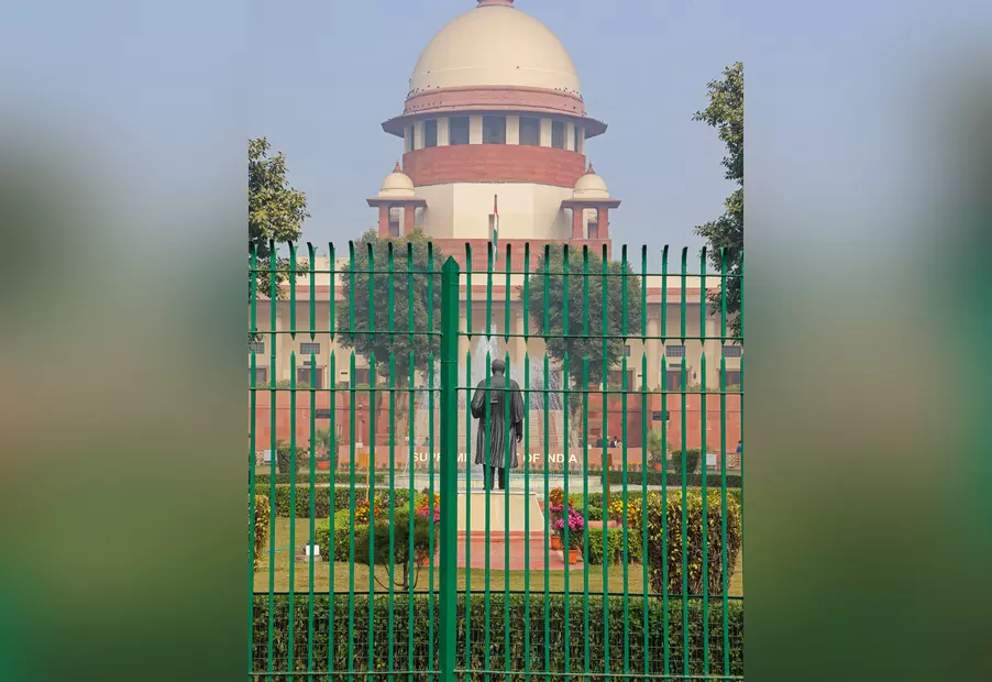 सुप्रीम कोर्ट ने झूठे मामलों में अंकुश लगाने के लिए दायर जनहित याचिका पर केंद्र और राज्यों से जवाब मांगा सुप्रीम कोर्ट ने झूठे मामलों में अंकुश लगाने के लिए दायर जनहित याचिका पर केंद्र और राज्यों से जवाब मांगा