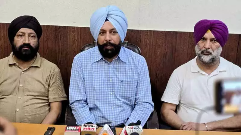 Amritsar इम्प्रूवमेंट ट्रस्ट ने आनंद पार्क के रेनोवेशन का काम शुरू किया Amritsar इम्प्रूवमेंट ट्रस्ट ने आनंद पार्क के रेनोवेशन का काम शुरू किया