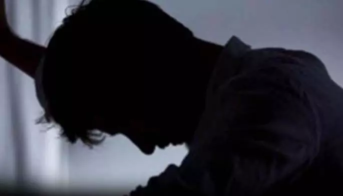 Breakup के बाद गुस्सा: गर्लफ्रेंड की नई दोस्ती को लेकर गाड़ियों में तोड़फोड़ Breakup के बाद गुस्सा: गर्लफ्रेंड की नई दोस्ती को लेकर गाड़ियों में तोड़फोड़
