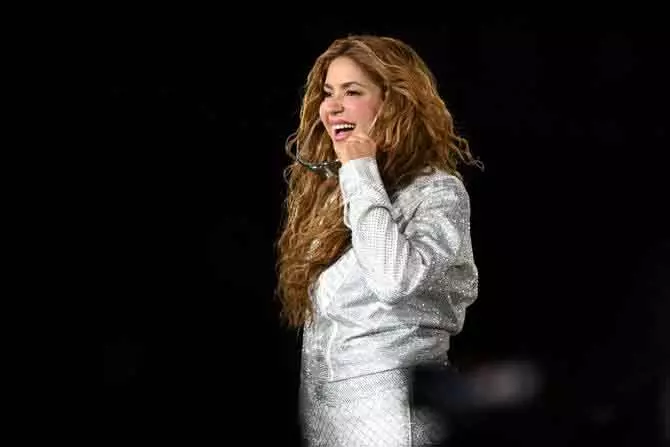 Shakira 7 अप्रैल को गीज़ा पिरामिड में परफॉर्म करेंगी Shakira 7 अप्रैल को गीज़ा पिरामिड में परफॉर्म करेंगी