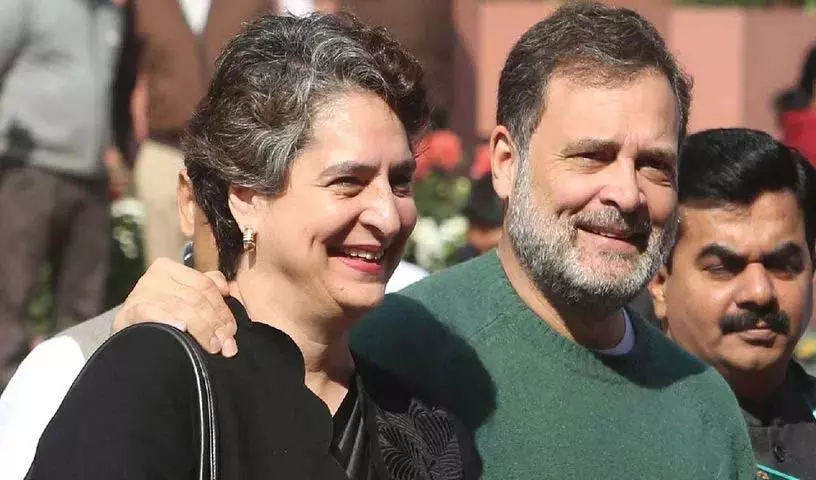Rahul Priyanka ने वायनाड में 100 घरों की आधारशिला रखी, पीड़ितों के परिवार से बात की Rahul Priyanka ने वायनाड में 100 घरों की आधारशिला रखी, पीड़ितों के परिवार से बात की