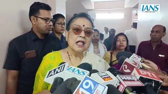 Barasat, पश्चिम बंगाल: TMC सांसद काकोलि घोष दस्तिदार ने बताया Barasat, पश्चिम बंगाल: TMC सांसद काकोलि घोष दस्तिदार ने बताया