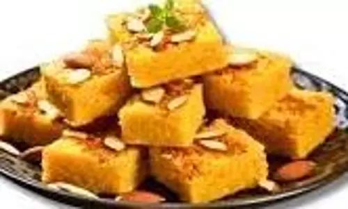 Holi Special Moong Dal Barfi :होली पर बनाएं स्वादिष्ट मूंग दाल बर्फी Holi Special Moong Dal Barfi :होली पर बनाएं स्वादिष्ट मूंग दाल बर्फी