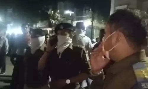 अमोनिया गैस के रिसाव से उल्टी करने लगे लोग, इलाके में हड़कंप