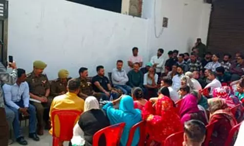 जम्मू-कश्मीर: राजीव नगर में पुलिस-कम्युनिटी बैठक, ड्रग पेडलर्स और नशे के खतरे को लेकर जागरूकता पर जोर