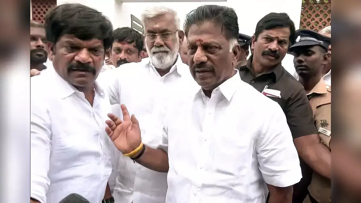 Chennai: AIADMK से निकाले गए नेता ओ पन्नीरसेल्वम आज DMK में शामिल