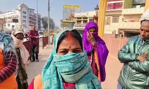 उत्तर प्रदेश के संविदा और सफाई कर्मचारियों के लिए खुशखबरी, होली पर तीन दिन की छुट्टी, त्योहार से पहले मिलेगा वेतन उत्तर प्रदेश के संविदा और सफाई कर्मचारियों के लिए खुशखबरी, होली पर तीन दिन की छुट्टी, त्योहार से पहले मिलेगा वेतन