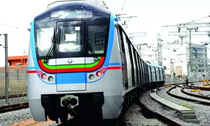Telangana : मेट्रो रेल की योजना लास्ट माइल को पॉड टैक्सी से जोड़ने की है