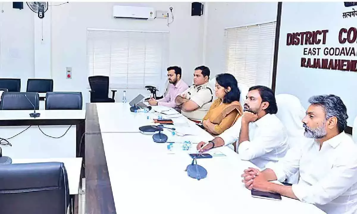 CM ने मिलावटी दूध के मुद्दे पर ईजी अधिकारियों के साथ समीक्षा की CM ने मिलावटी दूध के मुद्दे पर ईजी अधिकारियों के साथ समीक्षा की