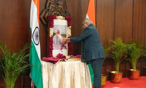 उपराष्ट्रपति सीपी राधाकृष्णन ने नानाजी देशमुख की पुण्यतिथि पर अर्पित की पुष्पांजलि
