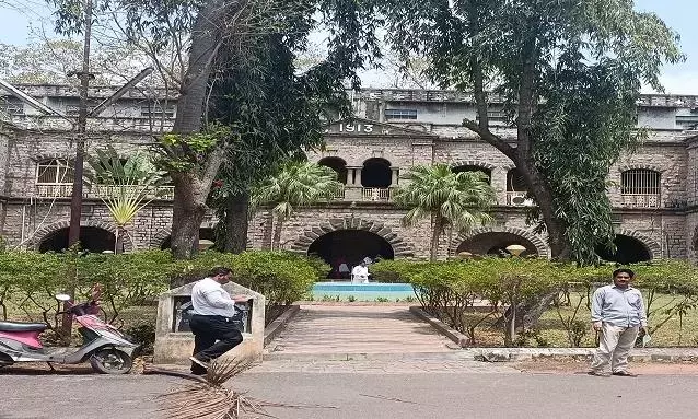 Andhra : गुंटूर कोर्ट ने सुनील नाइक के खिलाफ अरेस्ट वारंट जारी किया